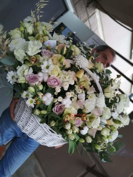 Композиция в корзине «Цветочный вернисаж» заказать за 39 940 руб. с доставкой Композиция в корзине «Цветочный вернисаж» заказать за 39 940 руб. с доставкой